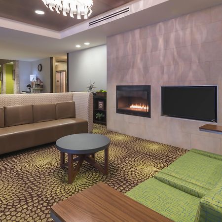 Holiday Inn Express Hays By Ihg Luaran gambar