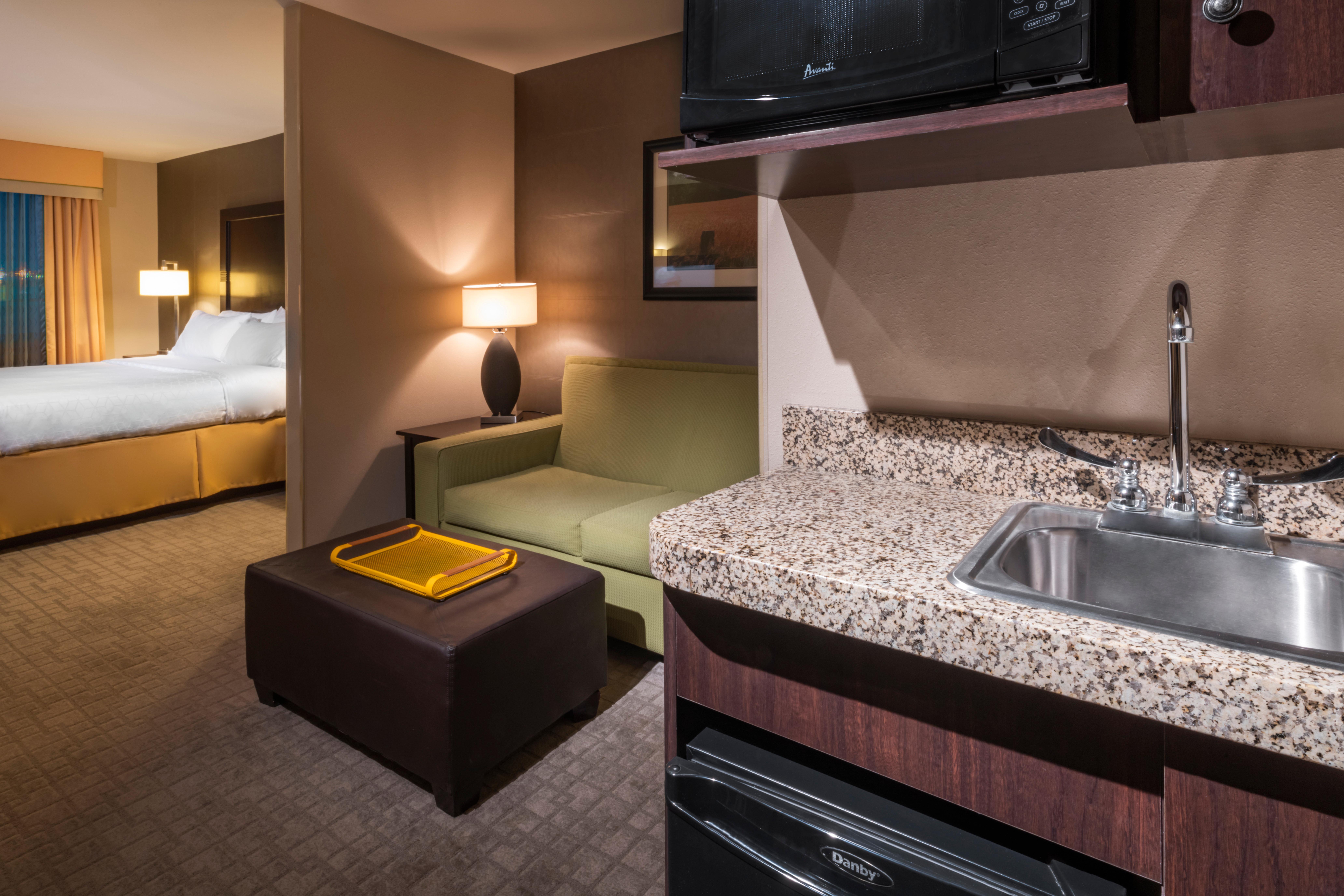 Holiday Inn Express Hays By Ihg Luaran gambar
