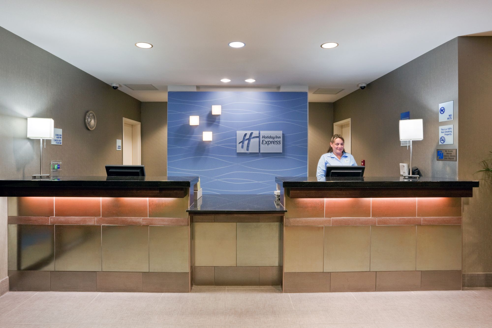 Holiday Inn Express Hays By Ihg Luaran gambar